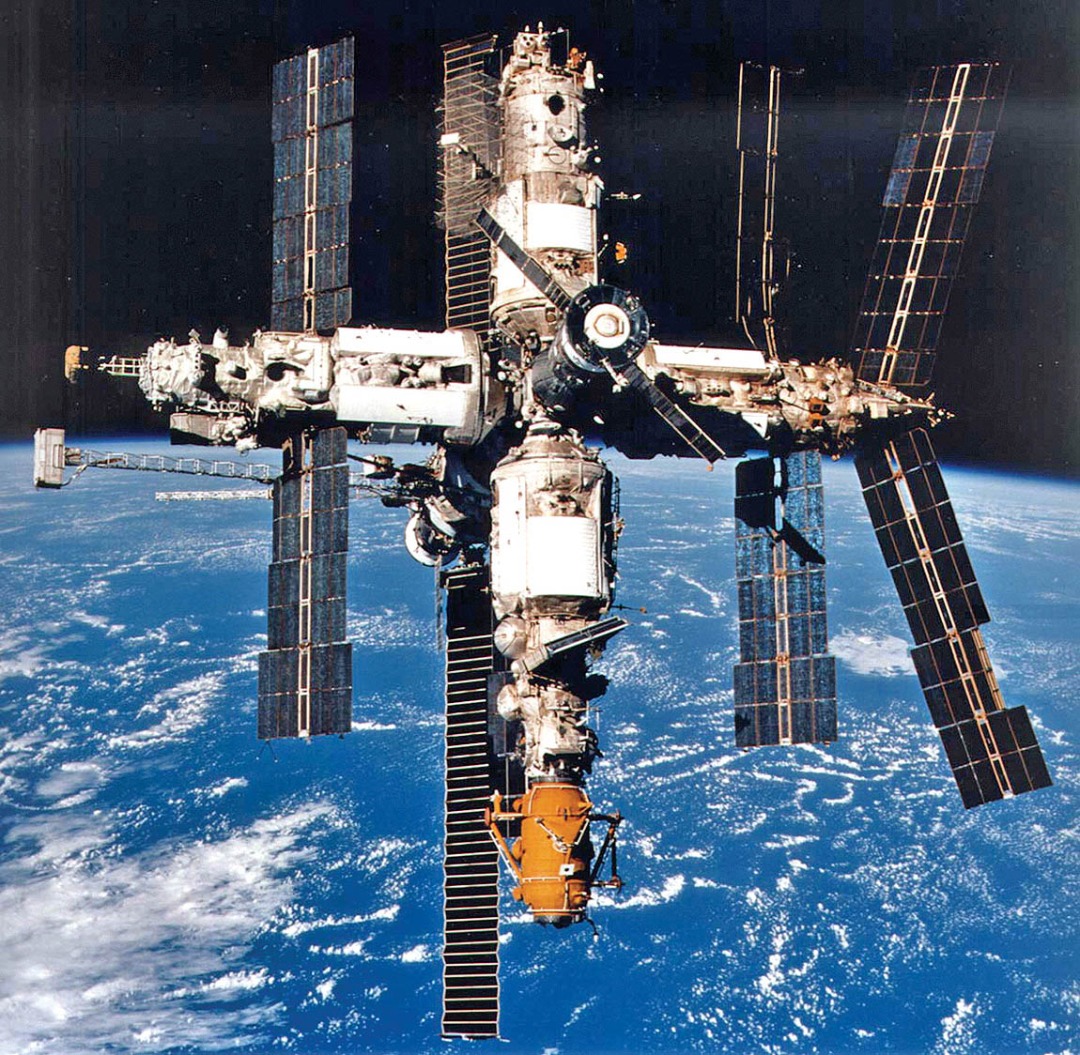 36 سال قبل اولین ماژول ایستگاه فضایی میر راه اندازی شد